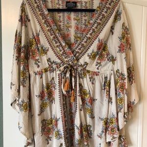 Angie Women’s Shirt Size Small